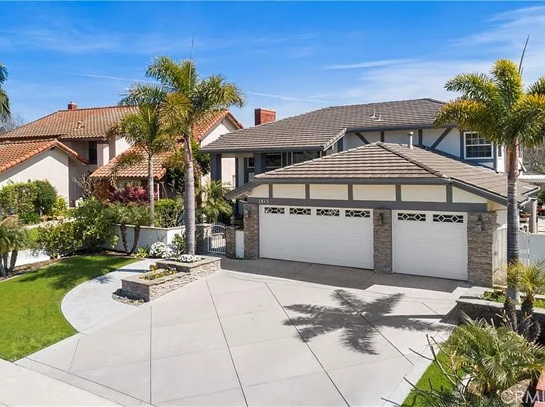 1812 Island Dr — Photo 4