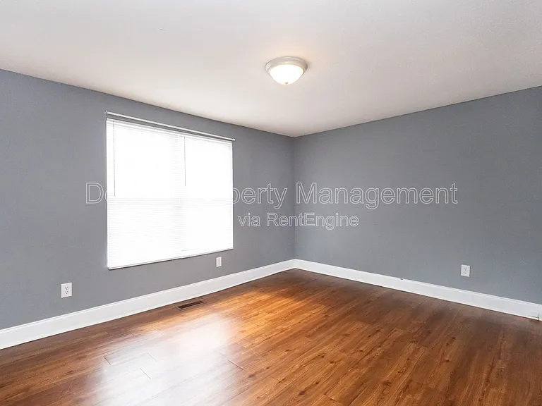 1707 Kirby Ave #C — Photo 11