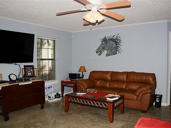2nd image of 117 Turtle Creek Dr