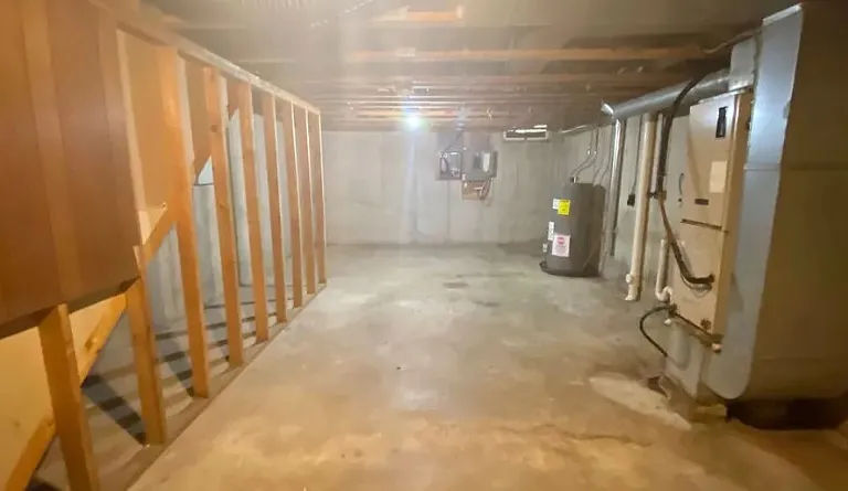 451 Lincoln Ave — Photo 15