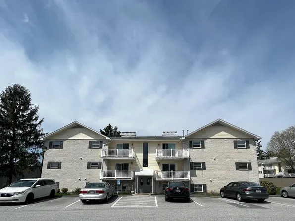 8 Warren Lodge Ct APT 2A, Cockeysville, MD 21030