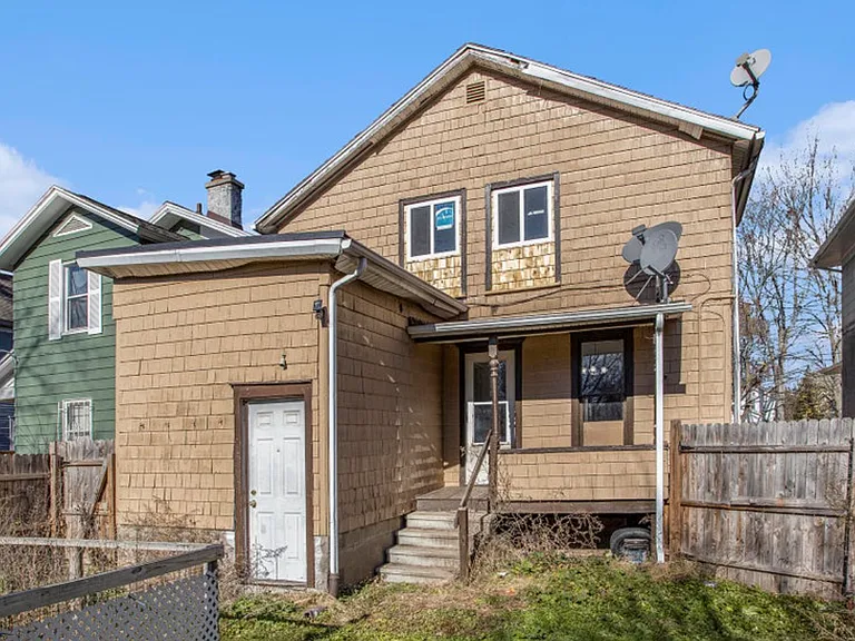 20 Wendell St — Photo 13