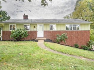 6658 Strausser St NW, North Canton, OH 44720