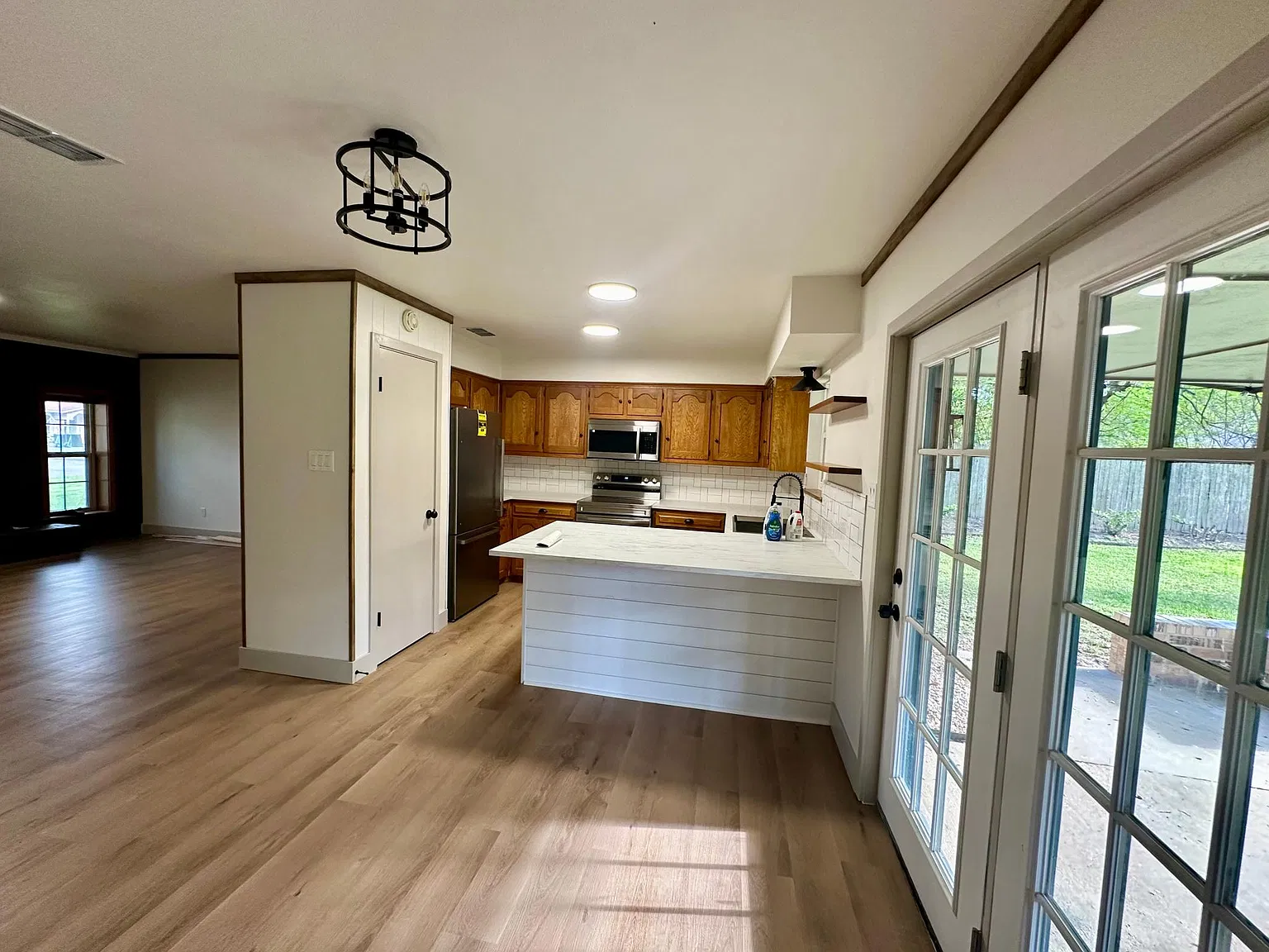 2 bed, 1.5 bath, 1140 sqft, $1,600 — Photo 4