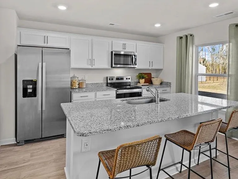 131 Chessie Rd — Photo 3