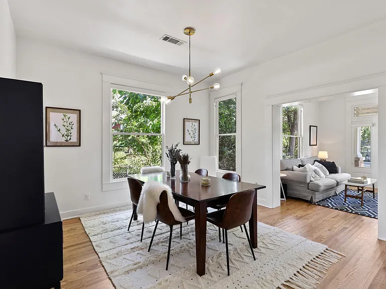 829 N Madison Ave — Photo 4