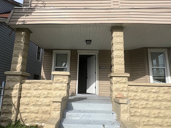 3rd image of 3010 Trowbridge Ave Unit 1