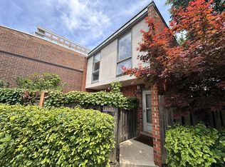 2165 N Lincoln Ave, Chicago, IL 60614