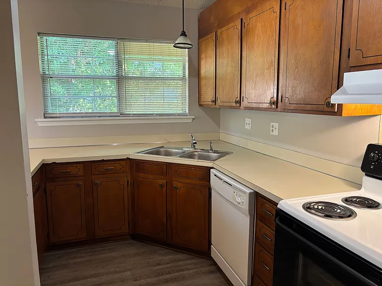 6714 Marston Ct — Photo 6