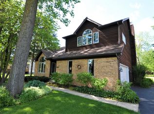 1046 E Division St, Lombard, IL 60148