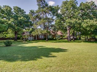 615 Lakeland Rd, Lake Dallas, TX 75065