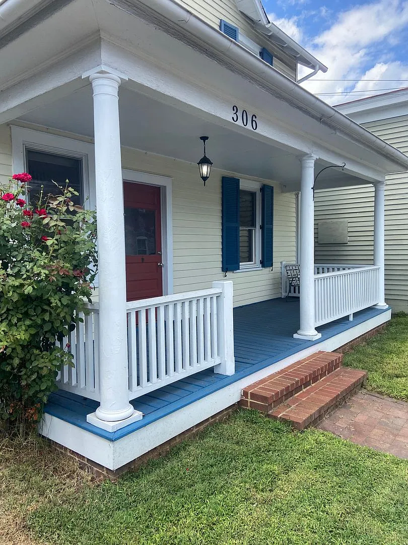 Charming Historic 2 Bedroom/1 Bathroom Home for Rent in Downtown Culpeper — Photo 3