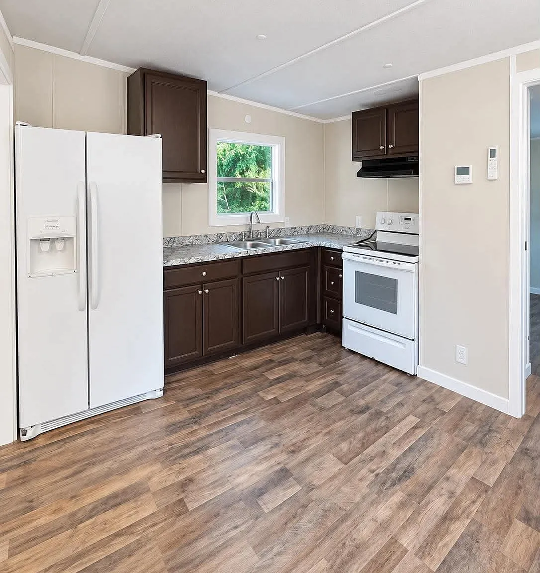 2 bed, 850 sqft, $999 — Photo 1