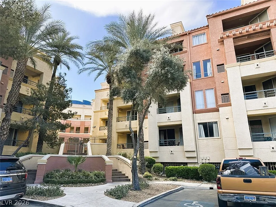 220 E Flamingo Rd #124