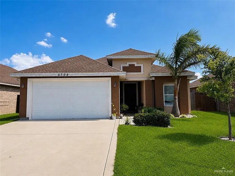 2708 E Imperial Oaks Dr — Photo 1