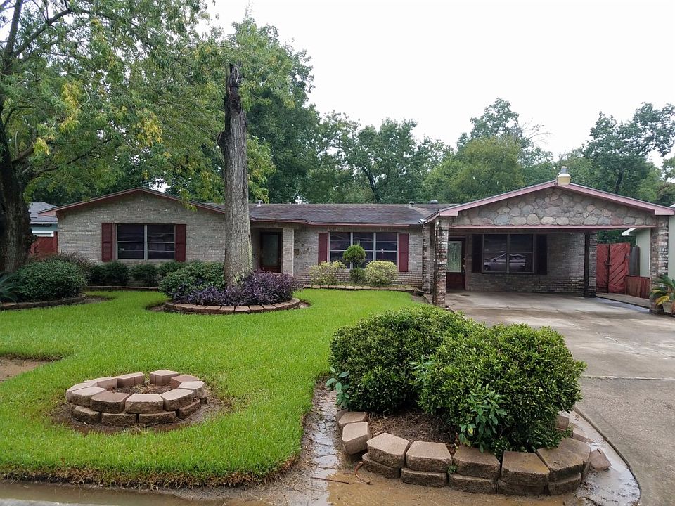 1st image of 264 Berkshire Ln