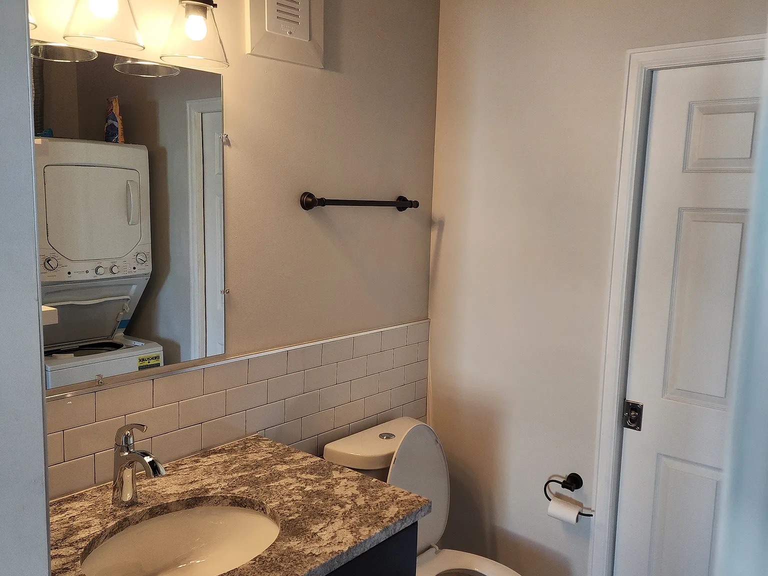 Studio, 450 sqft, $1,500 — Photo 3