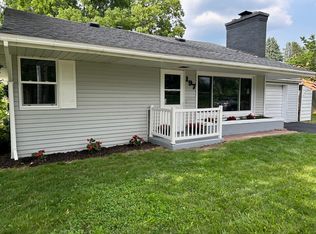 197 E Beech St NE, Cedar Springs, MI 49319