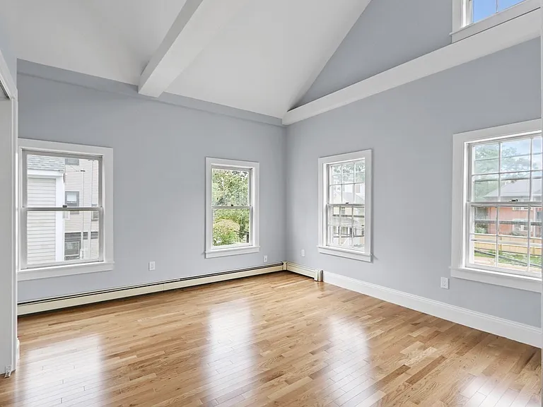 50 Roberts Rd — Photo 10