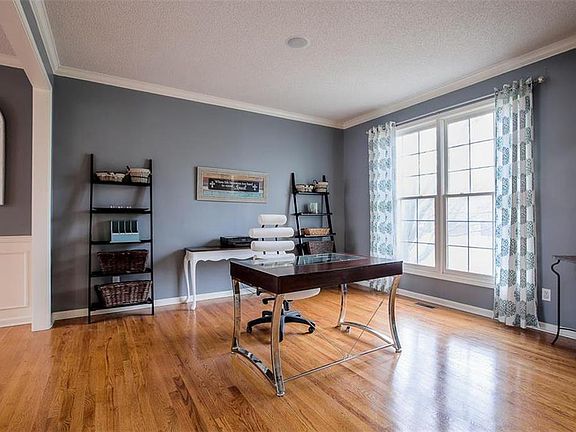5th image of 14111 Parkhill St