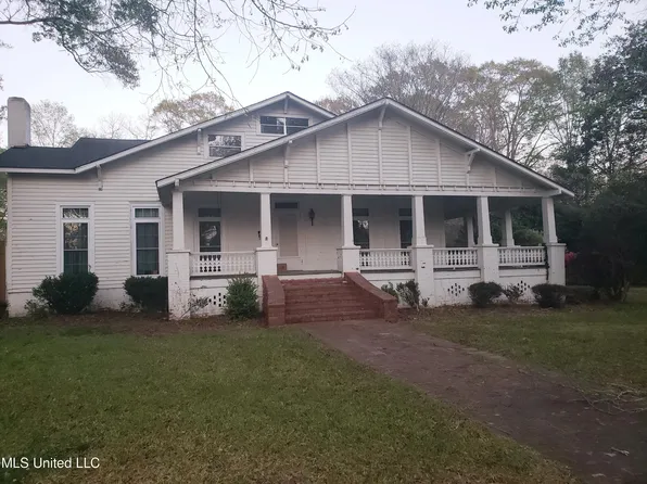 305 S Extension St, Hazlehurst, MS 39083