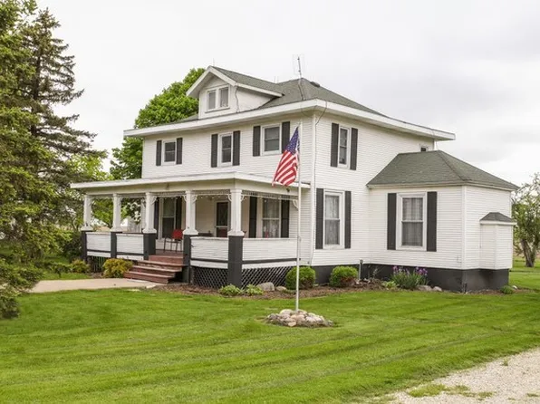 23864 Walters St, Downs, IL 61736
