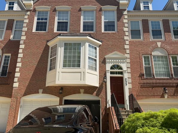 233 Galewood Dr