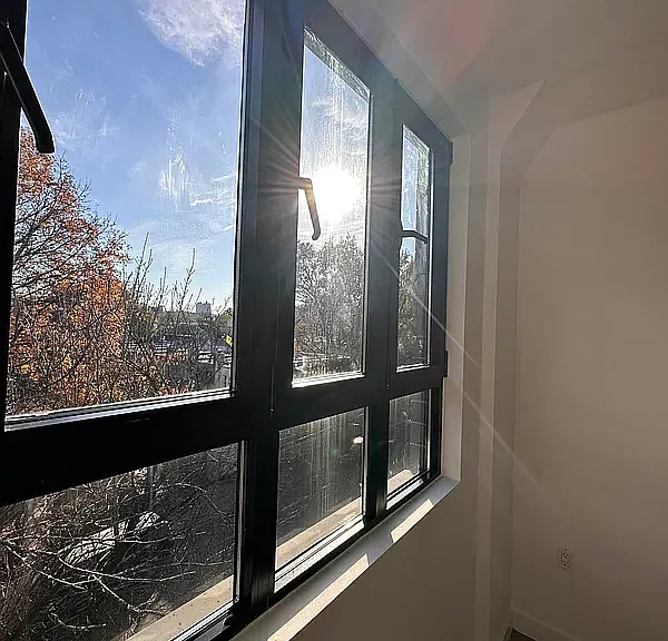 451 Maple St #3R — Photo 3