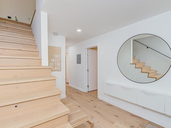 4th image of 1833 11th St APT 6