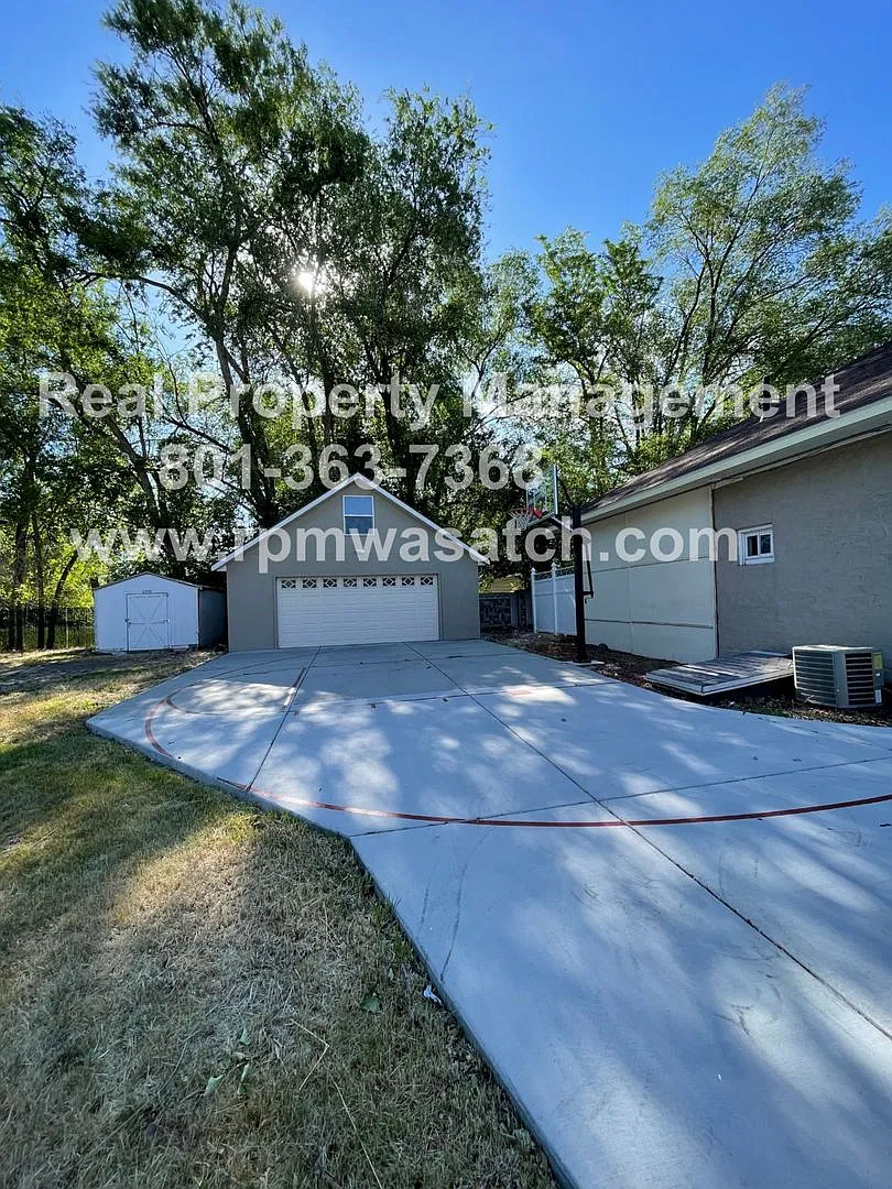 Wonderful West Jordan House!! Come Check It Out!! Freshly Painted — Photo 1