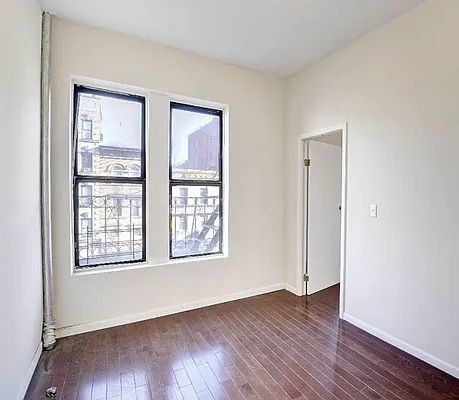 Rented by Compass | media 10