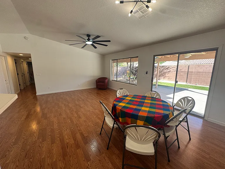 2542 W Brandy Crest Dr — Photo 12