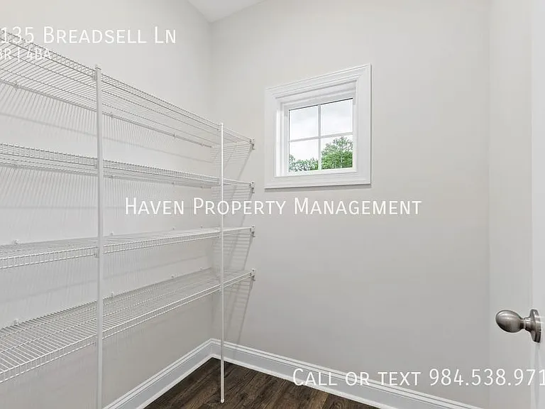 1135 Breadsell Ln — Photo 9