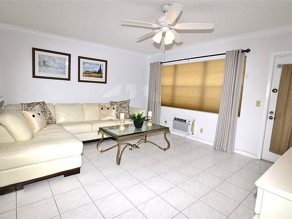 4th image of 102 Ventnor Cres E #102