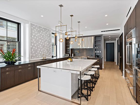 5th image of 443 Greenwich St #2/3E