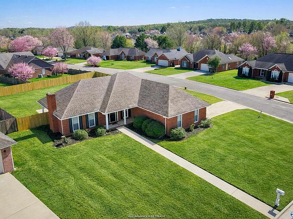 3rd image of 2806 Bristol Dr SW