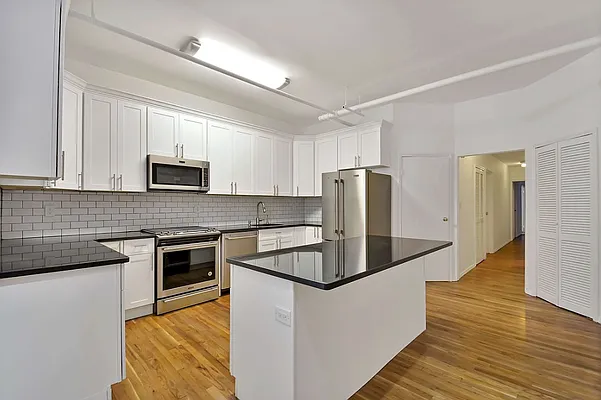 Rented by Synergy NYC | media 10