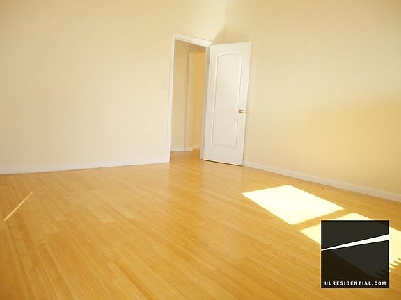 2nd image of 921 Washington Ave #Flr2b