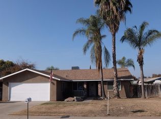 161 N Balmayne St, Porterville, CA 93257