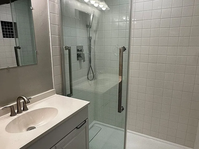 540 Essa Rd #38 — Photo 8
