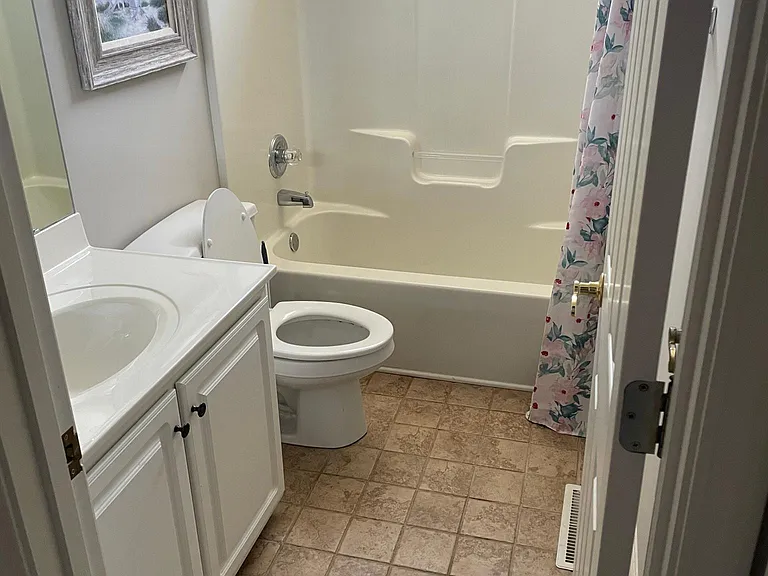 500 Lake Lennox Dr — Photo 7