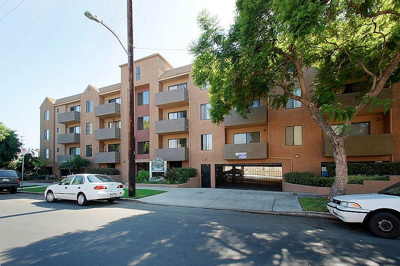 1st image of 3745 Glendon Ave APT 108