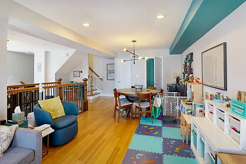1 Hadley St #1 Photo 1