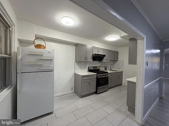 3rd image of 6224 Cardiff St