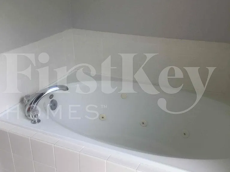 662 SW Sandbar Ter — Photo 37