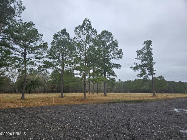 6 Lacy Love Ct, Ridgeland, SC 29936