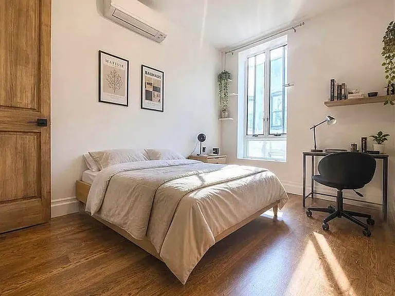 81 Stockholm St #4R — Photo 4
