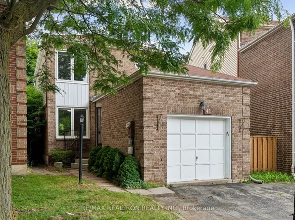 41 Thornbury Cir, Vaughan, ON L4J 5C3