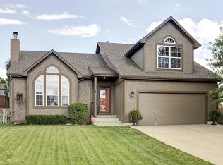 23712 W 54th St, Shawnee, KS 66226