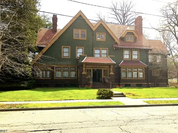251-263 Derrom Ave, Paterson, NJ 07504